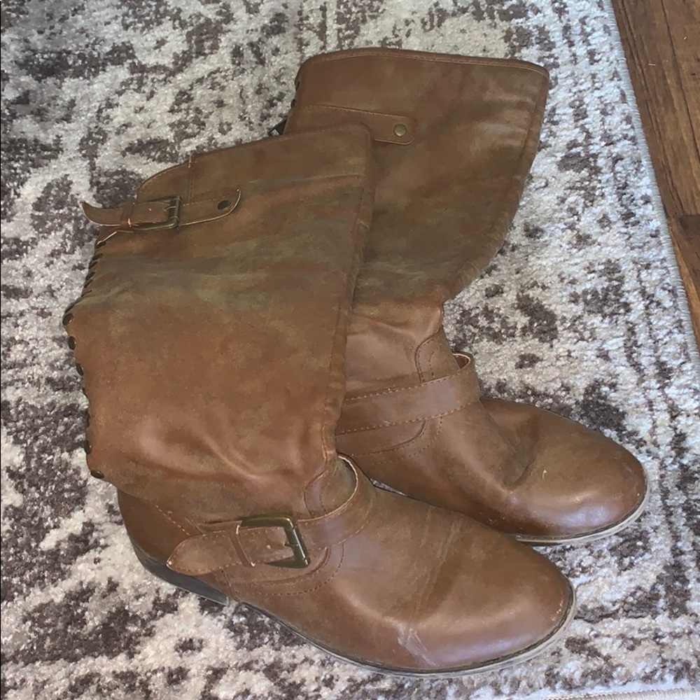 Riding boots
